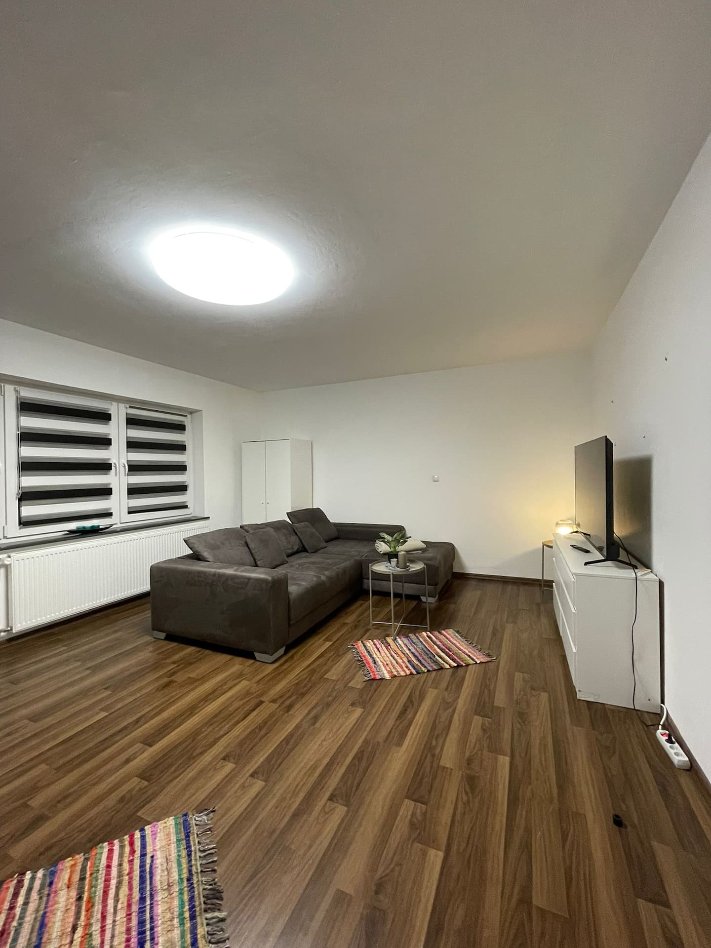 Wohnzimmer Bild 1