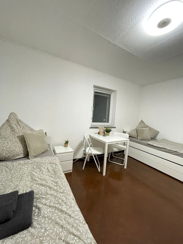 Schlafzimmer Bild 3