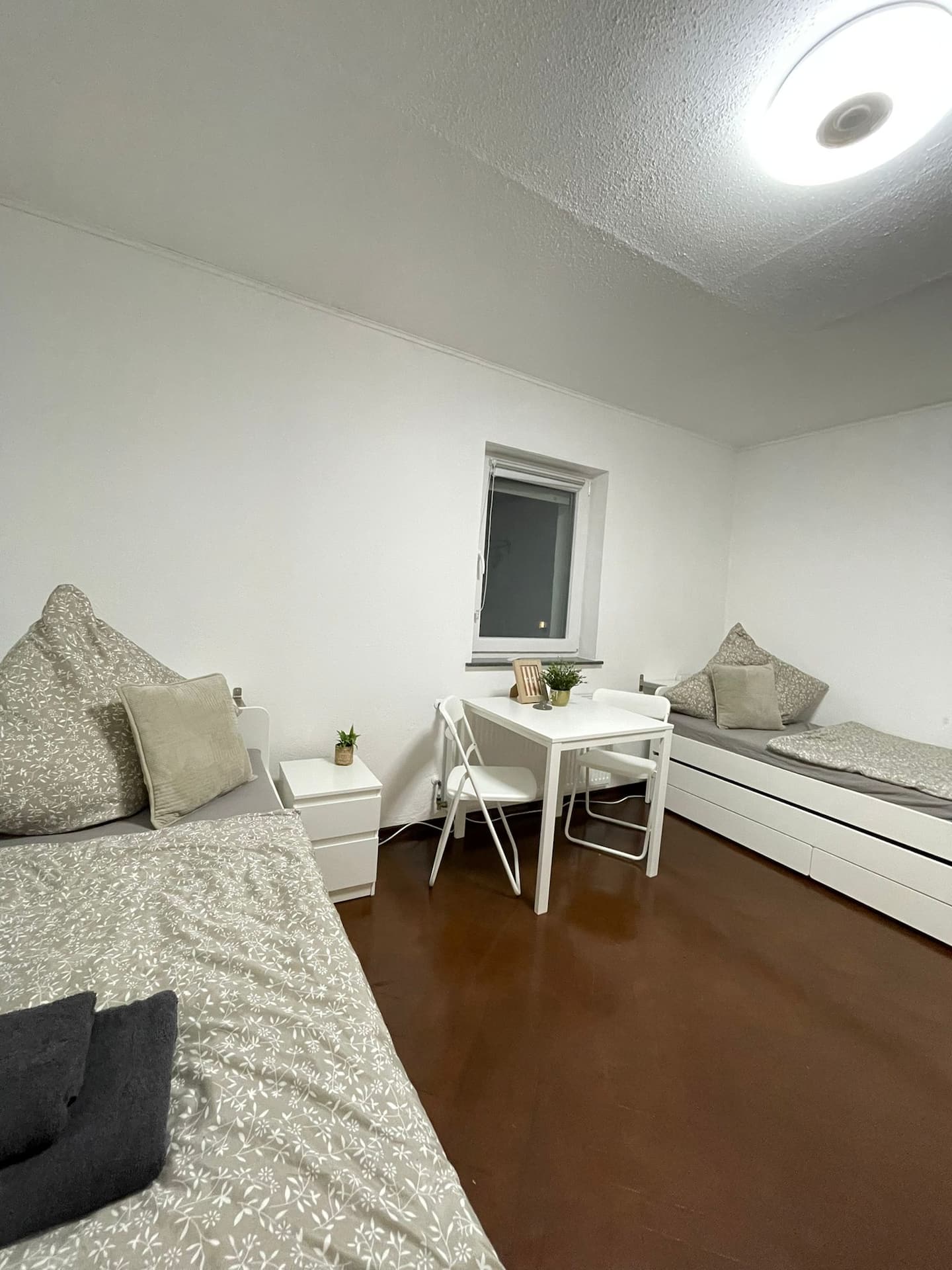 Schlafzimmer Bild 3