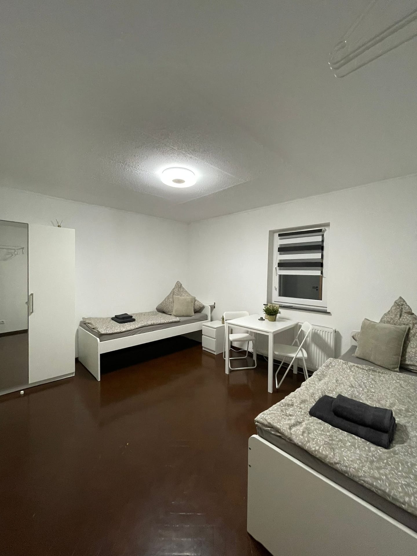 Schlafzimmer Bild 4