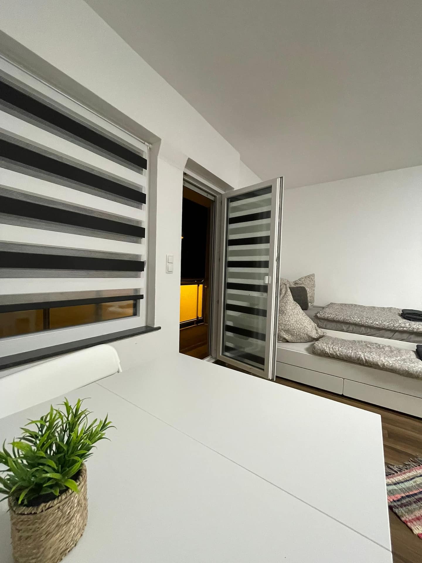 Schlafzimmer Bild 6