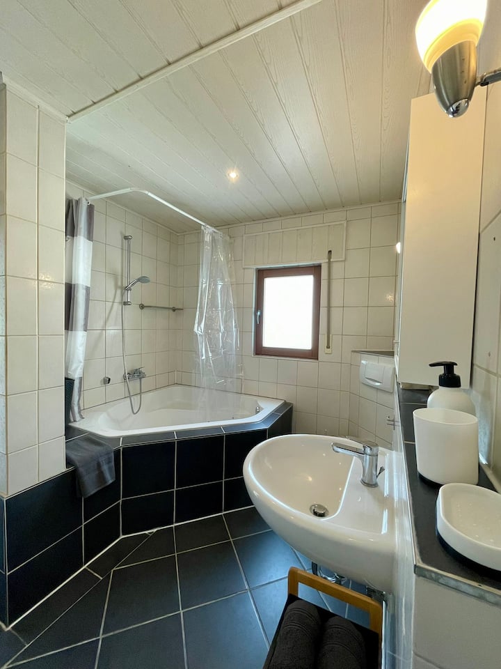 Badezimmer Bild 1